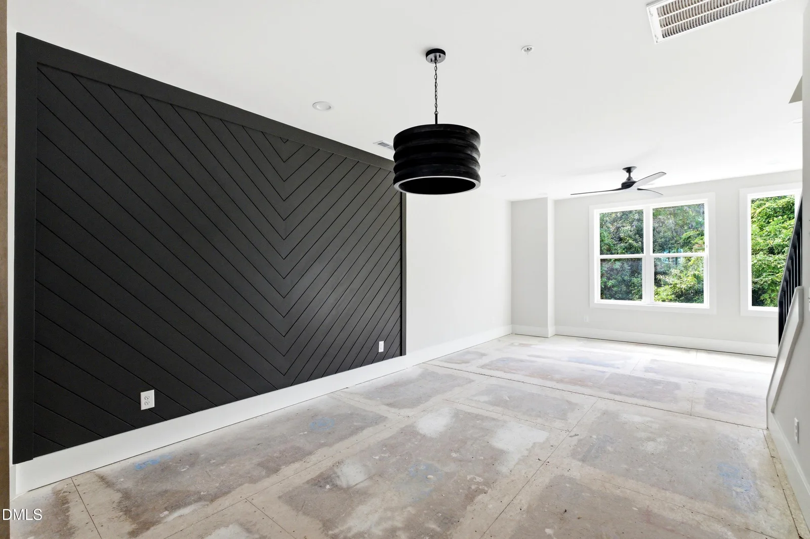 INTERIOR PHOTOS