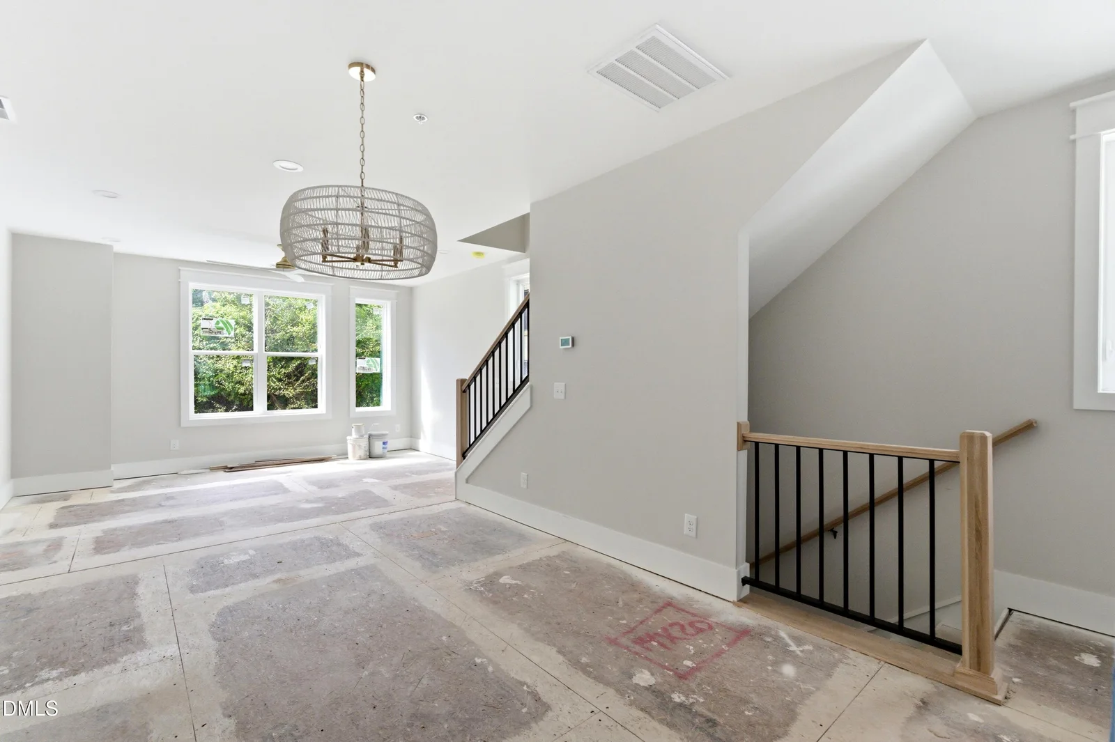 INTERIOR PHOTOS