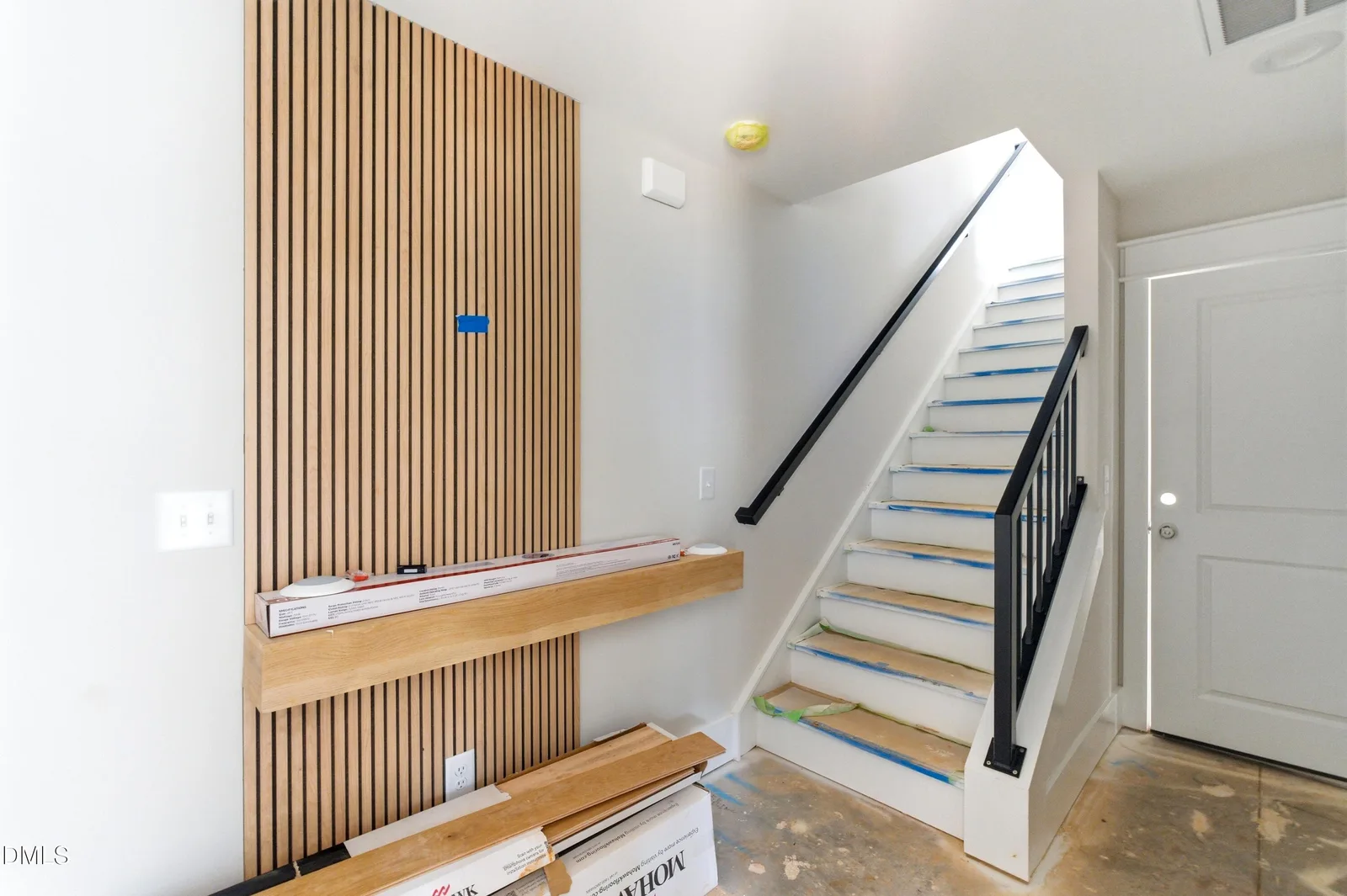 INTERIOR PHOTOS