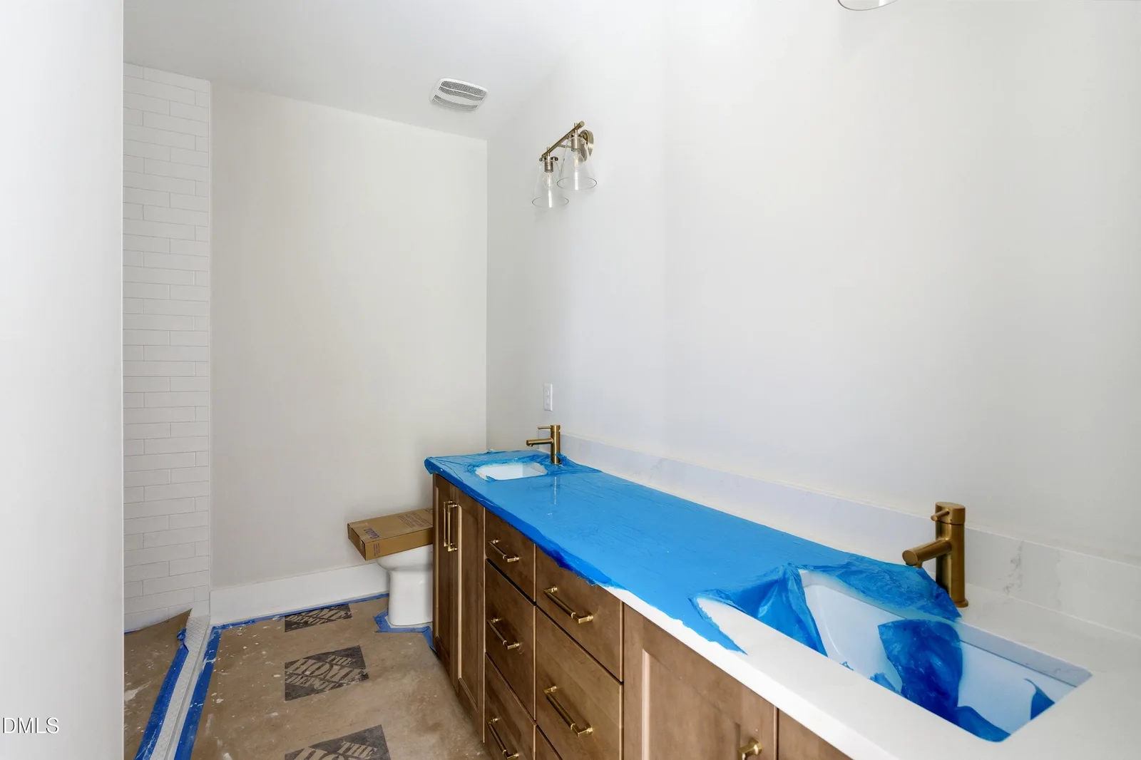 INTERIOR PHOTOS