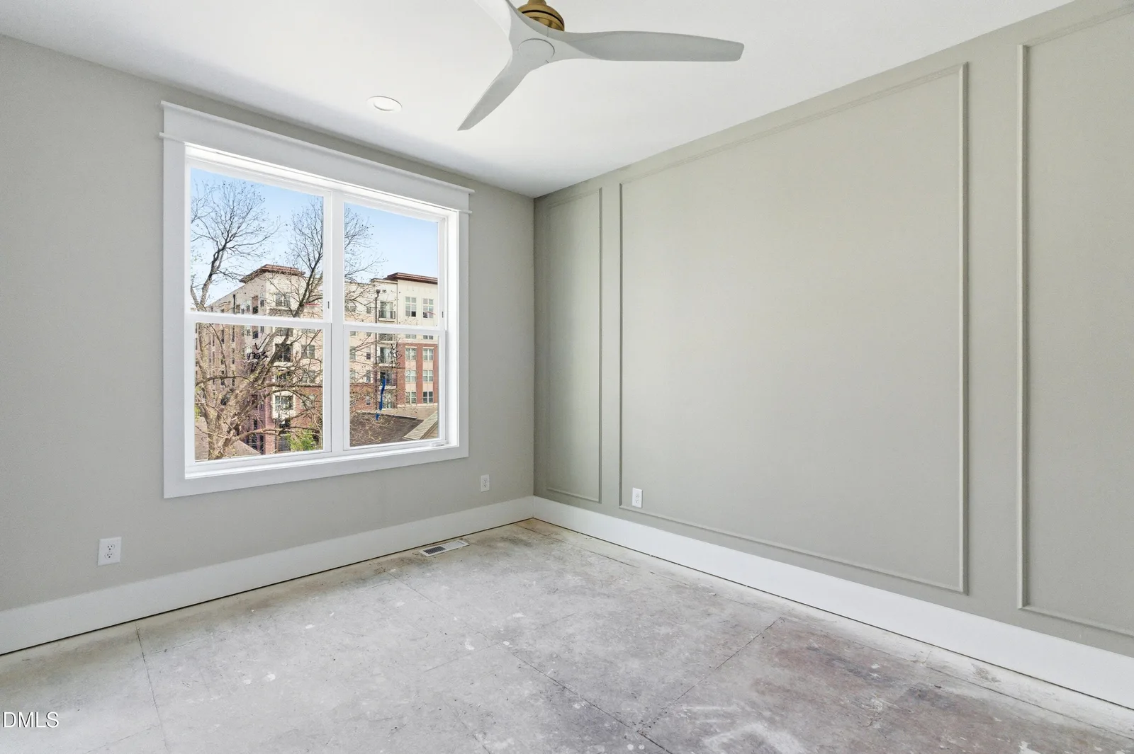 INTERIOR PHOTOS