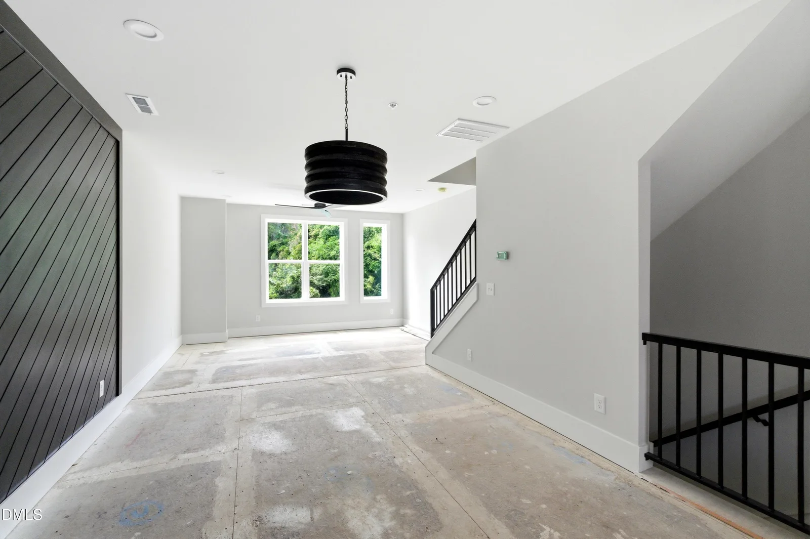 INTERIOR PHOTOS