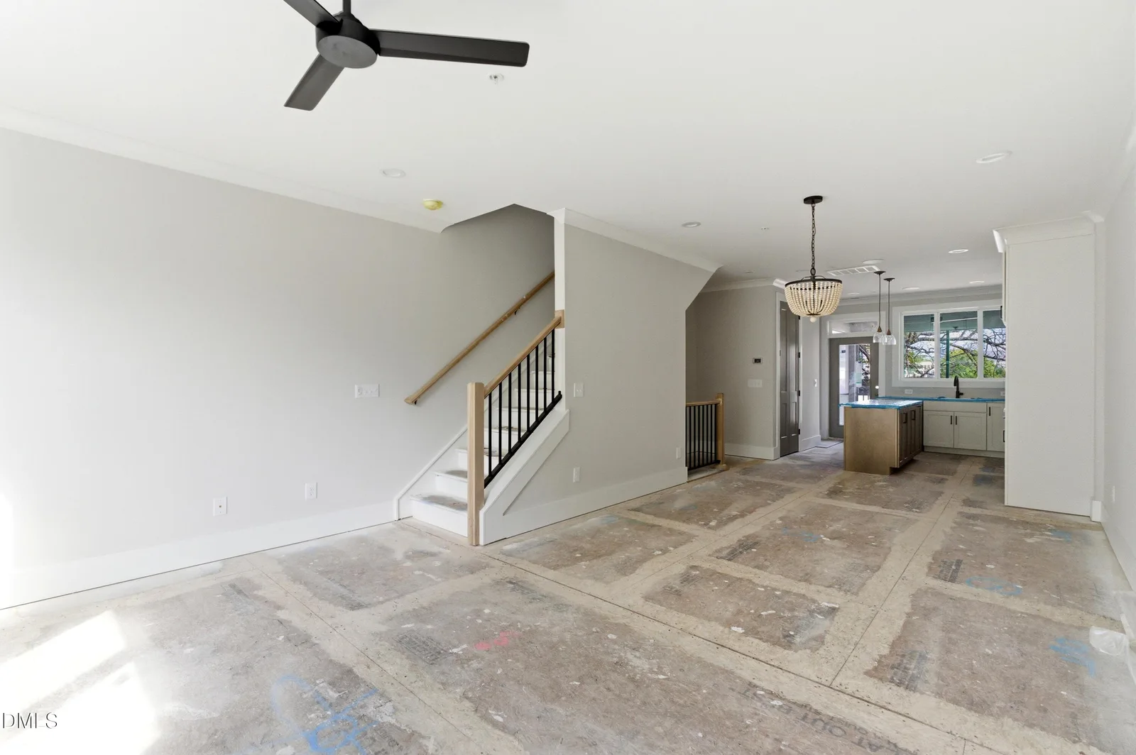 INTERIOR PHOTOS