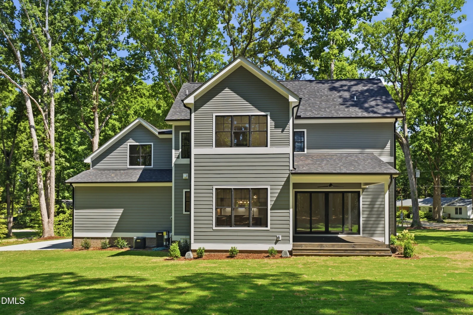 3000 Hickory